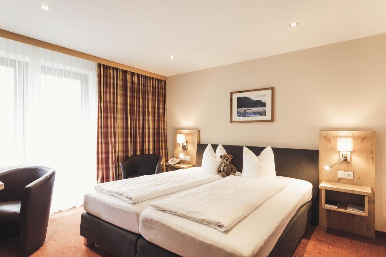 Hotel Johanna Mitten Im Oetztal 厄姆豪森 外观 照片