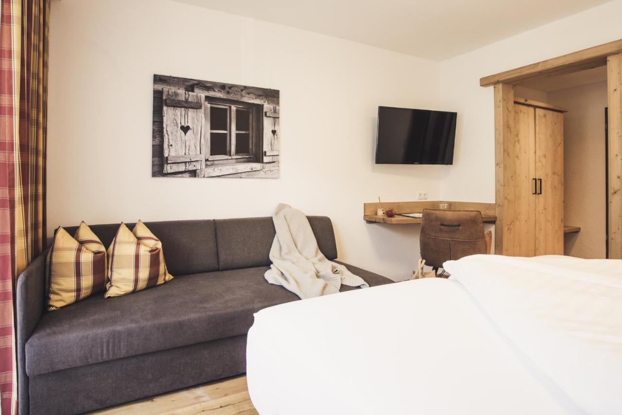 Hotel Johanna Mitten Im Oetztal 厄姆豪森 外观 照片